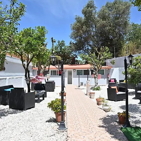 ゲストハウス ブラザーズ ルームズ