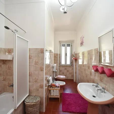 ゲストハウス ブラザーズ ルームズ リスボン