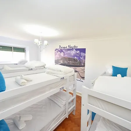 ブラザーズ ルームズ